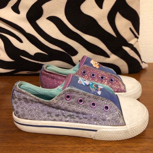 Paw Patrol girl’s slip on sneaker shoes size 10 - Picture 2 of 8